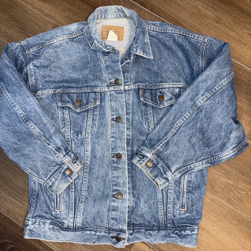 Vintage Levi's Blue Denim Trucker Jacket Men's Medium Made in the USA 77930 7206